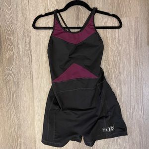 Fleo women’s singlet
